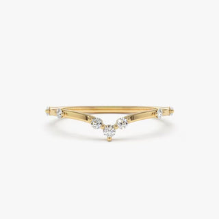 0.70 Carat Round Shape Moissanite Curved Wedding Ring In Yellow Gold