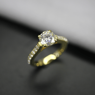 1.50 Ct Round Cut Moissanite Ring With Accent in Yellow Gold