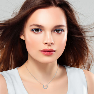 Round Stone with Horse Shoe Design Pendant white gold